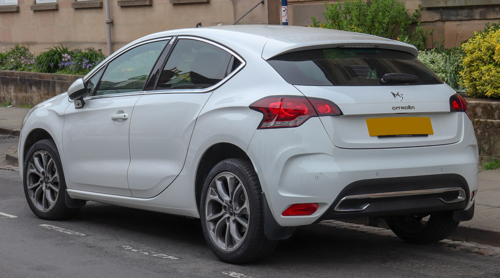 Rear side view with LED taillights and alloy wheels