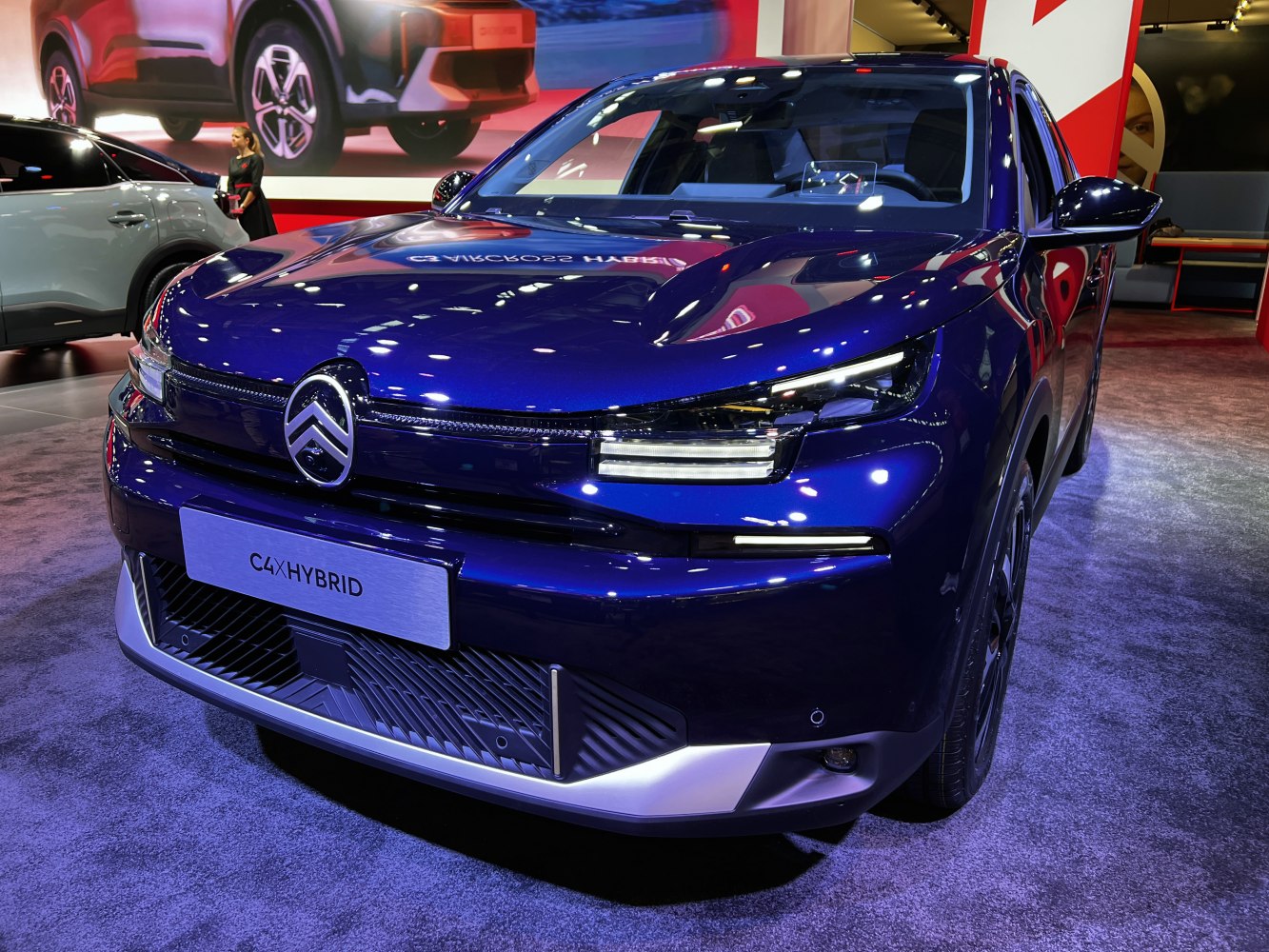 Front view with LED headlights and modern grille