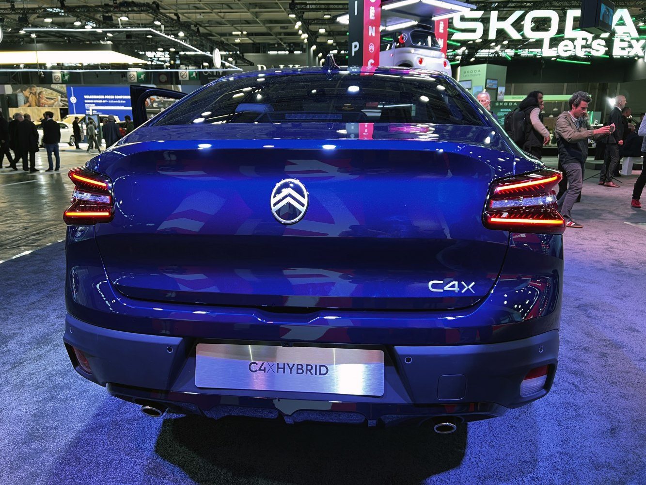 Rear view with LED taillights and hybrid badge