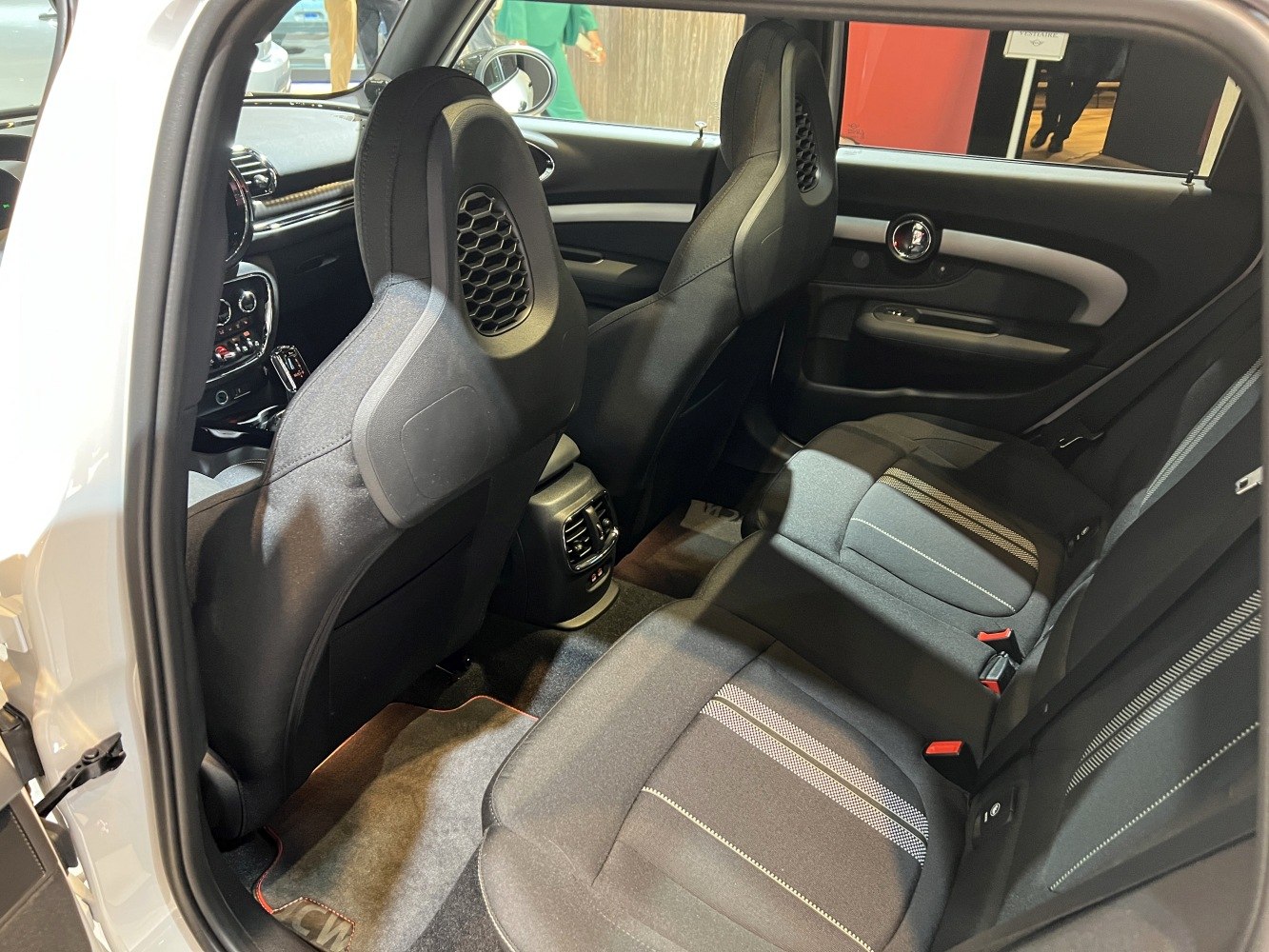 Rear interior with fabric seats and rear air ventilation