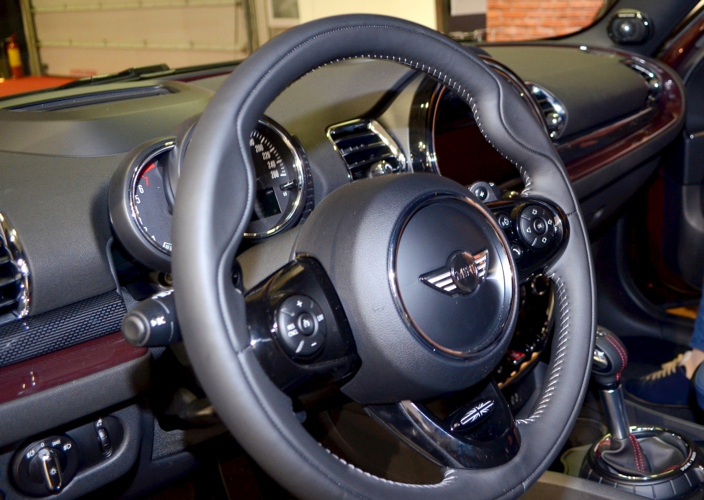 Mini Clubman F54 steering wheel and dashboard close-up