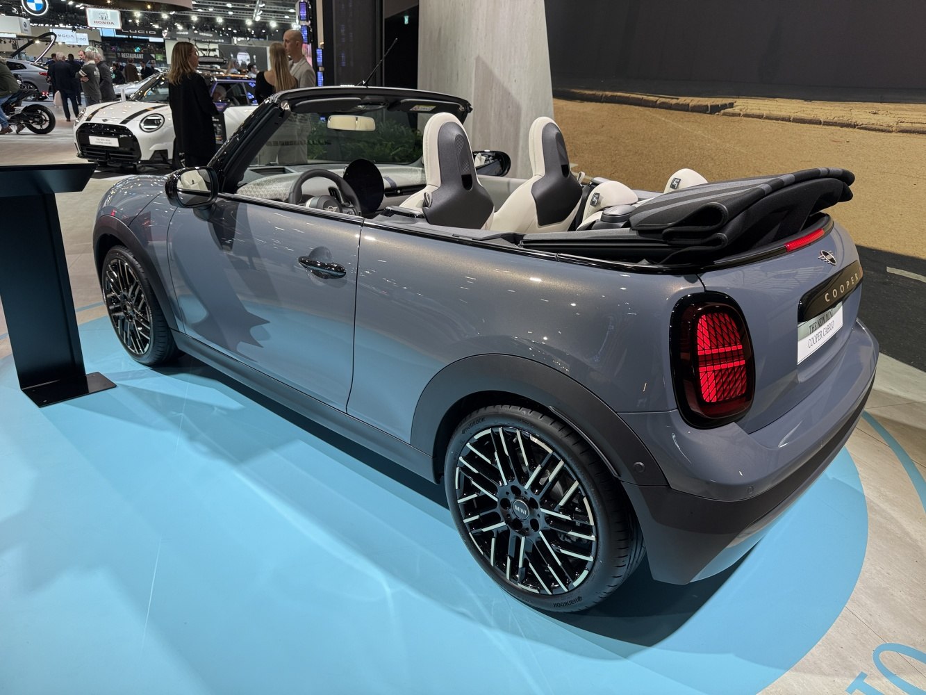 Open soft top convertible with multi-spoke alloy wheels