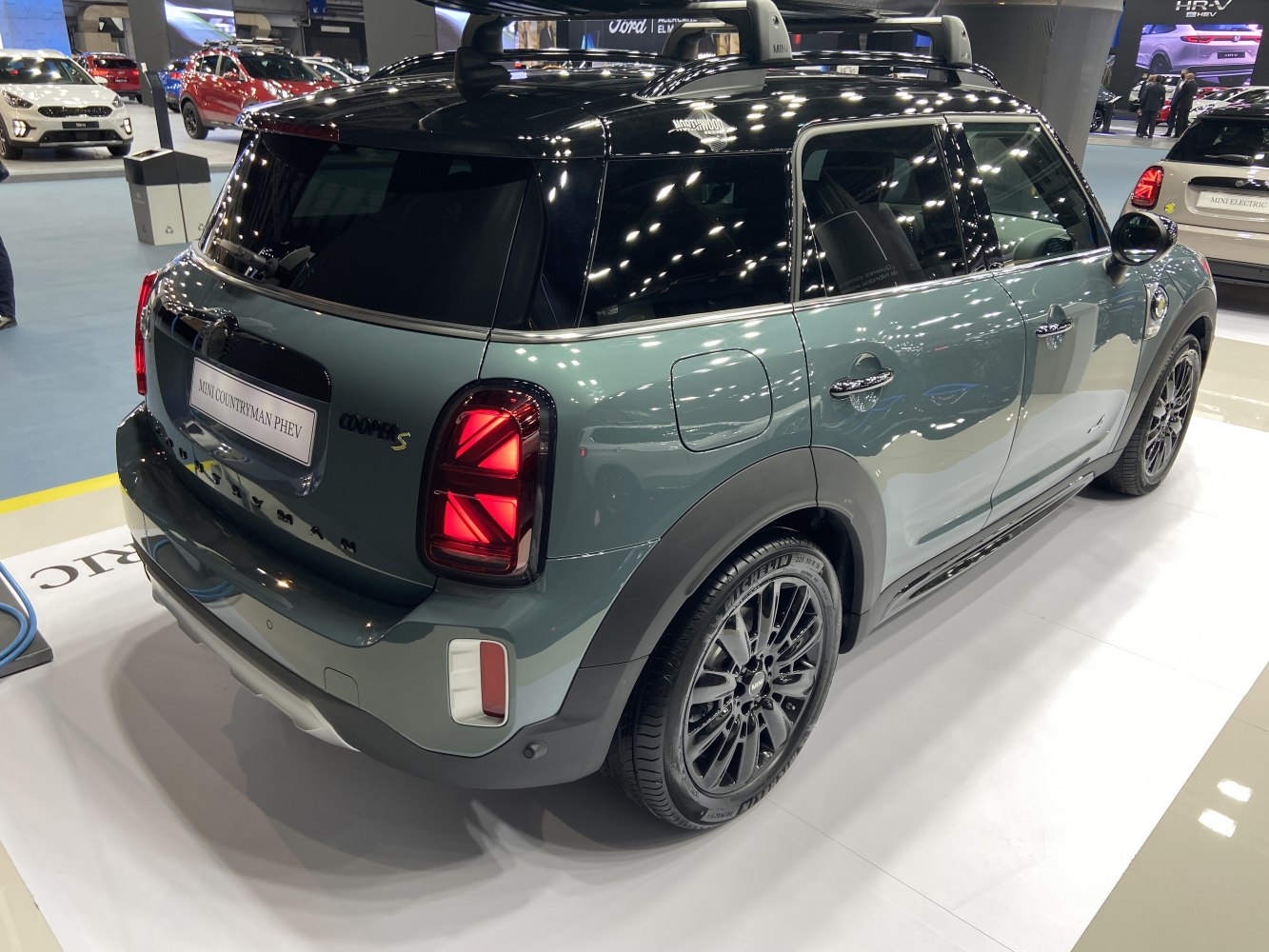 Rear and side profile with unique taillights and black roof