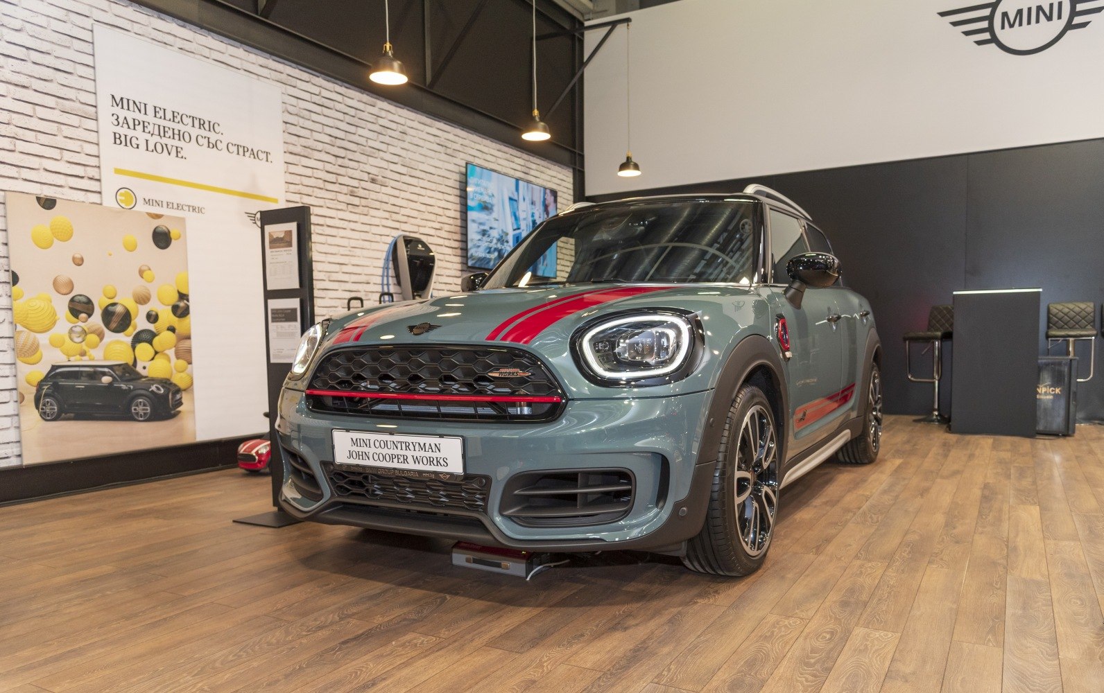 Front view with honeycomb grille and signature headlights