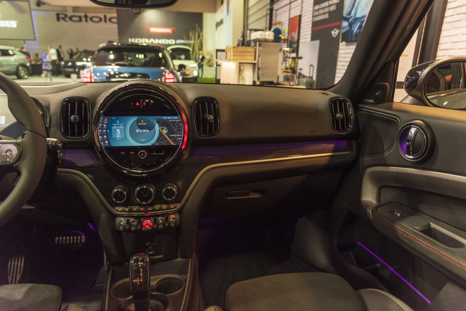 Digital dashboard and cockpit with ambient lighting