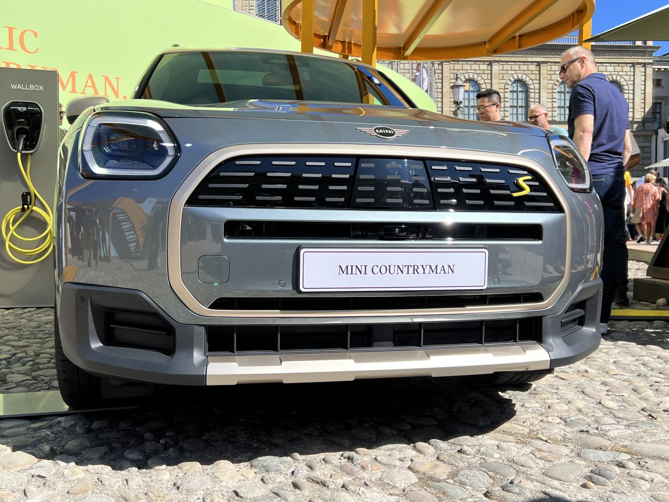 Front grille and headlights of a modern compact SUV
