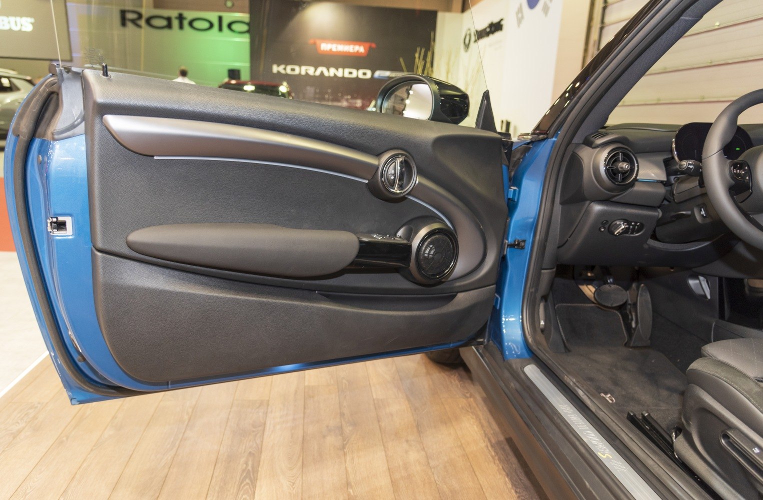 Interior door panel and dashboard controls with speaker and vents