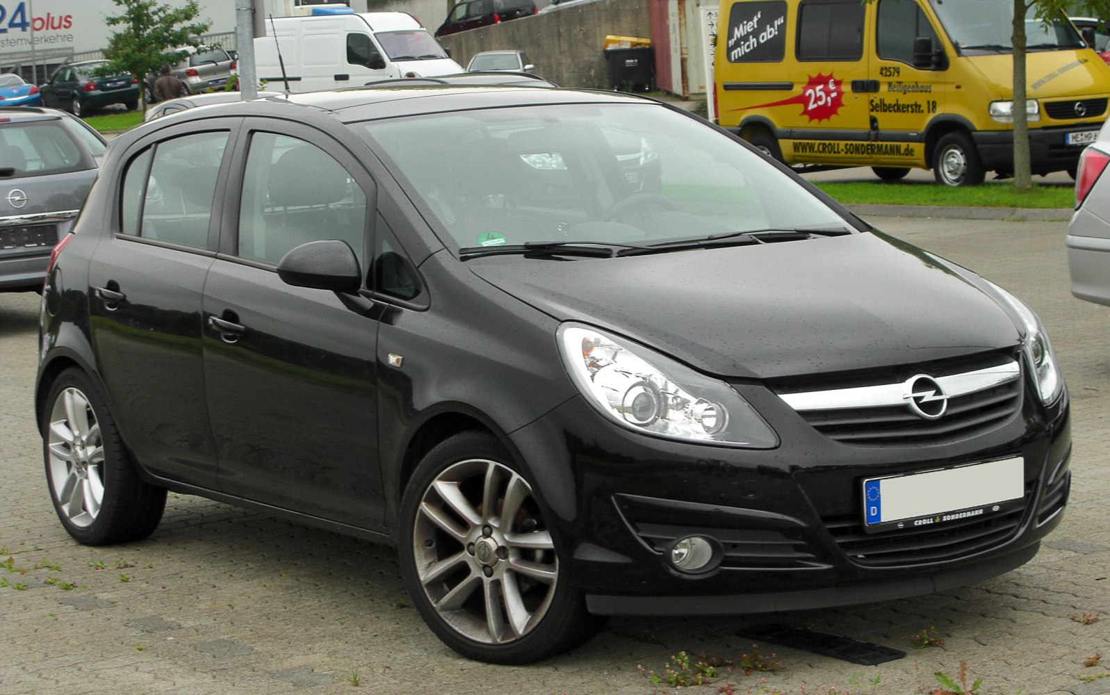 Front view with alloy wheels and clear headlamp design