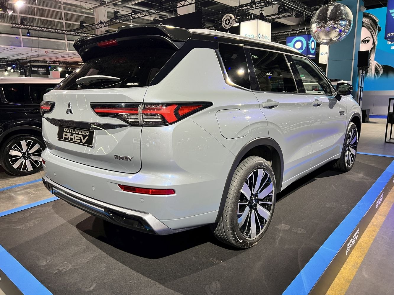 Rear design and alloy wheels of a modern SUV