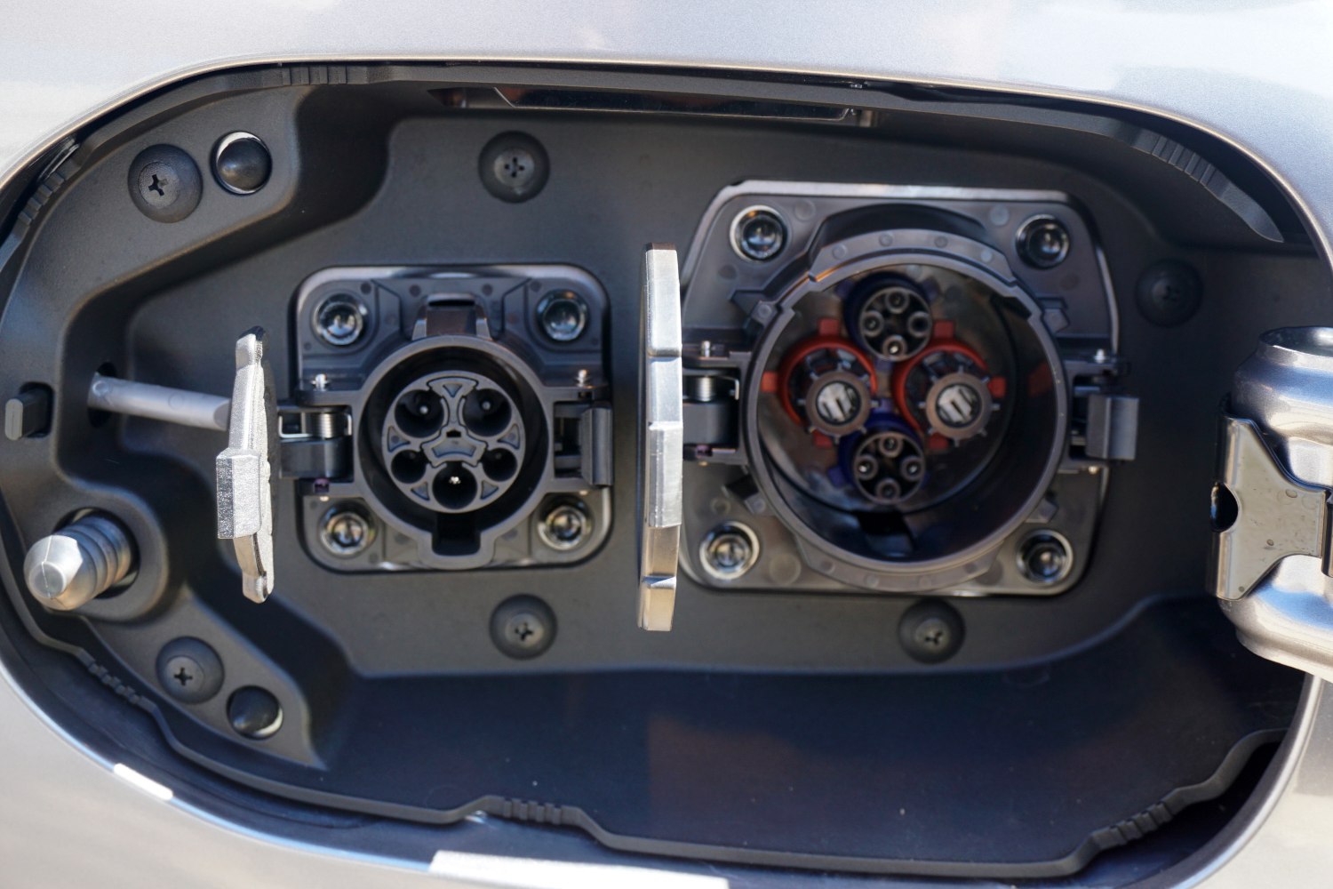 Dual electric charging ports for plug-in hybrid vehicle