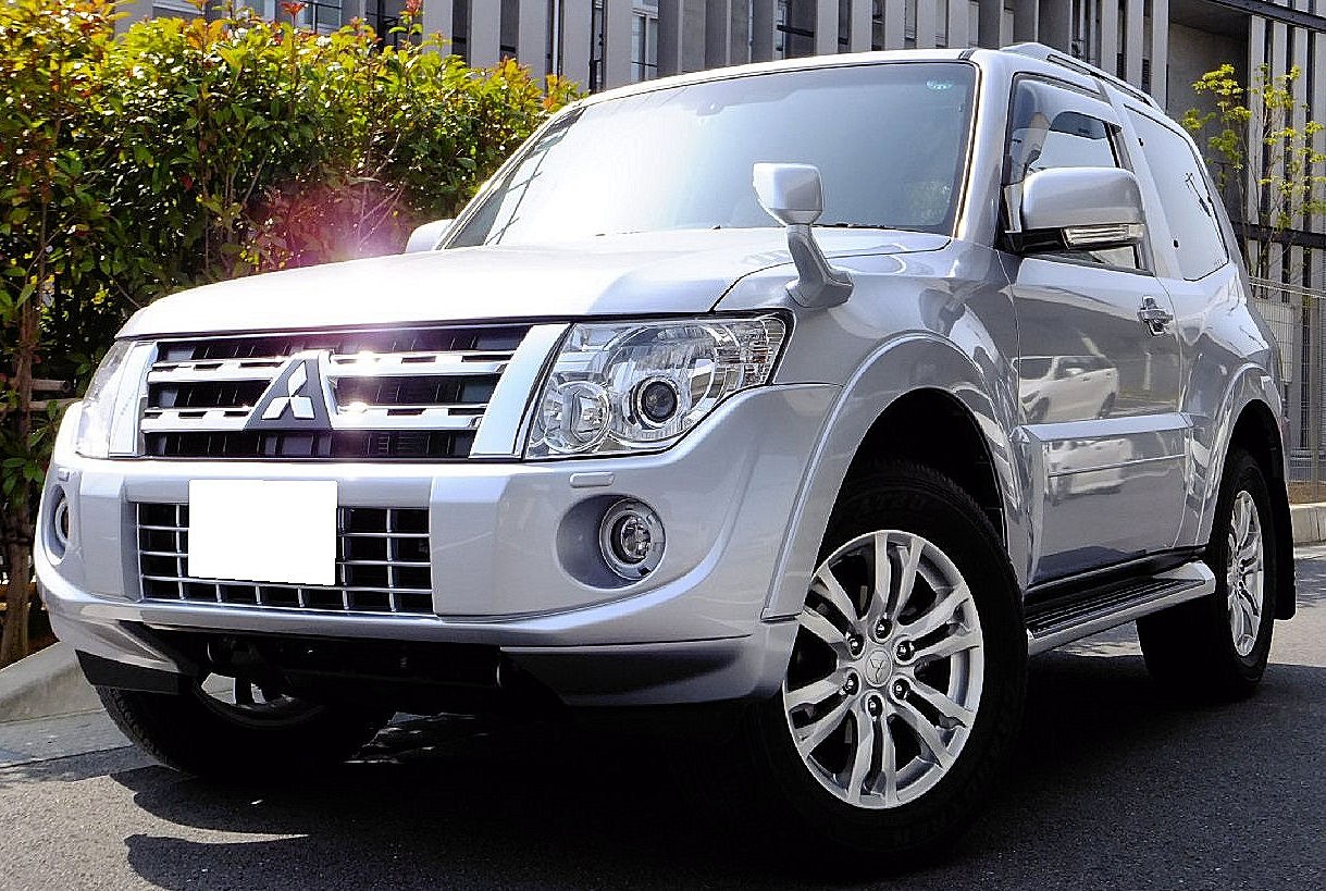 SUV front view with detailed grille and modern headlights