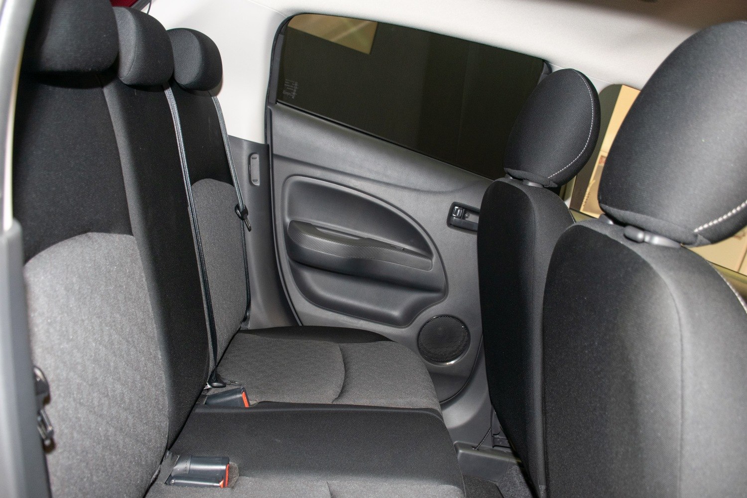 Rear seats with cloth upholstery and door panel interior