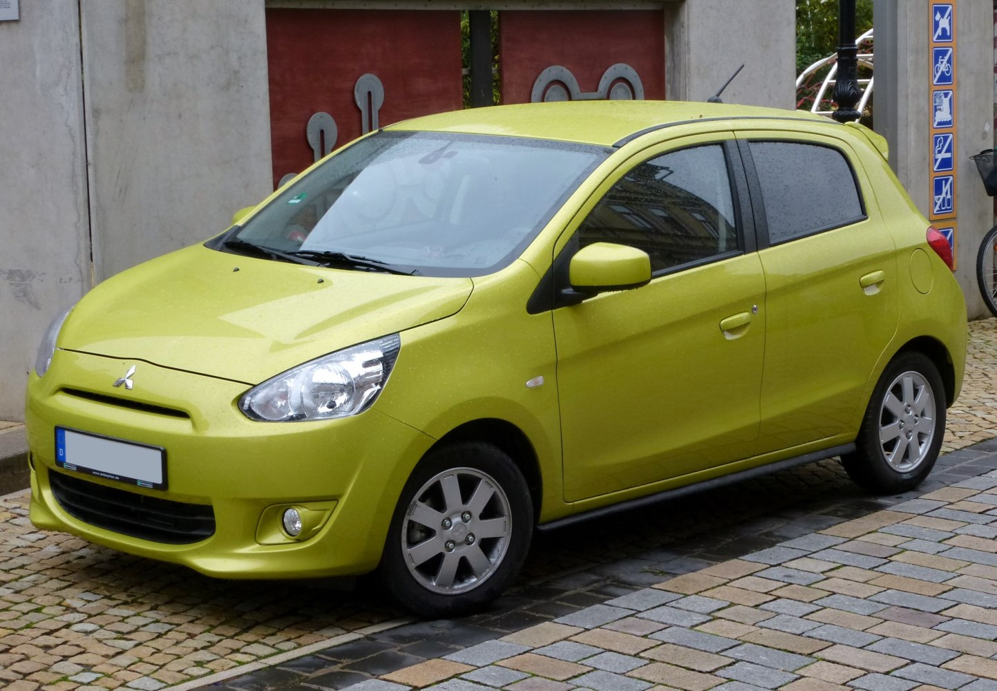 Compact hatchback with modern body shape and fog lights