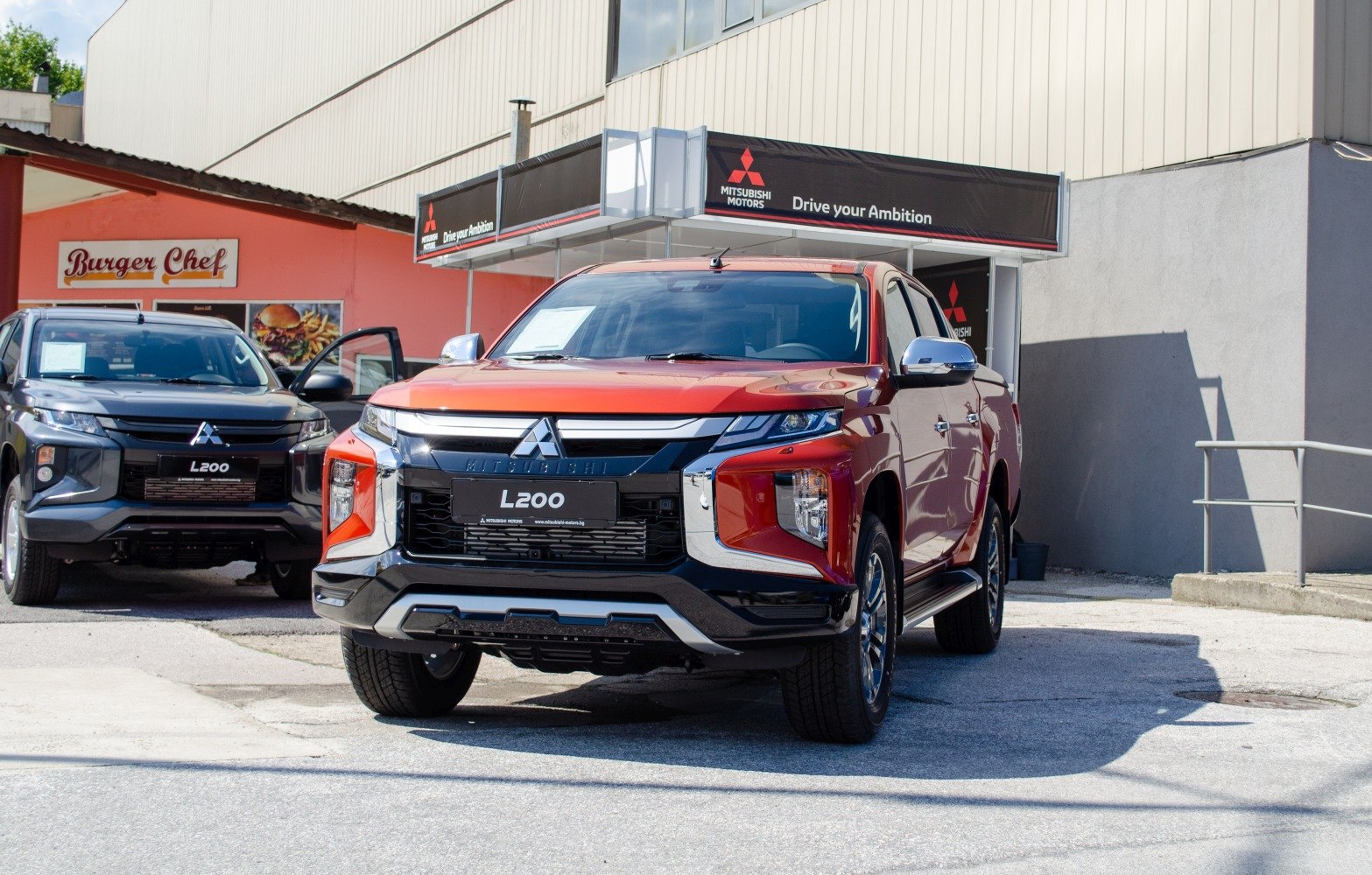 Front view of 2019 Mitsubishi L200 V Double Cab facelift pickup truck