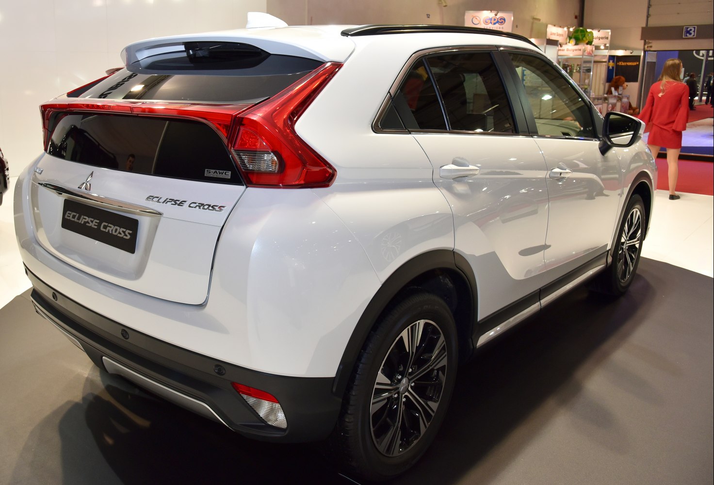 Rear design and distinctive tail lights of a modern SUV