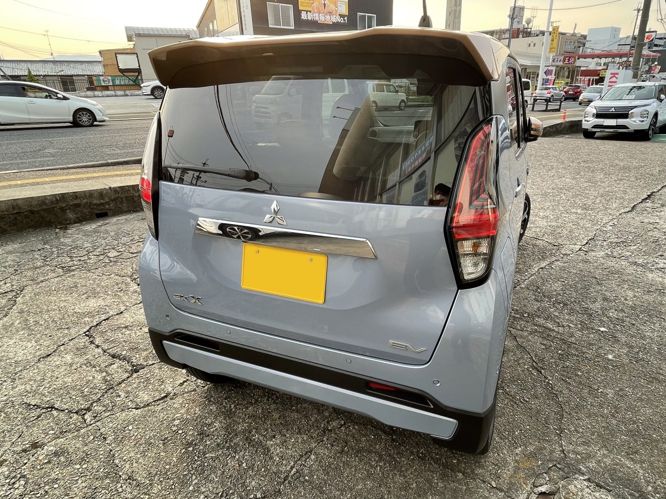 Rear view with tail lights and rear window design