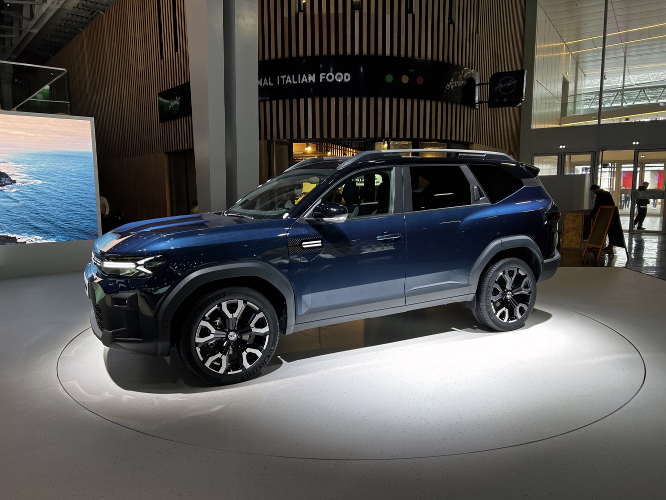 Sleek side profile and front design with distinctive alloy wheels