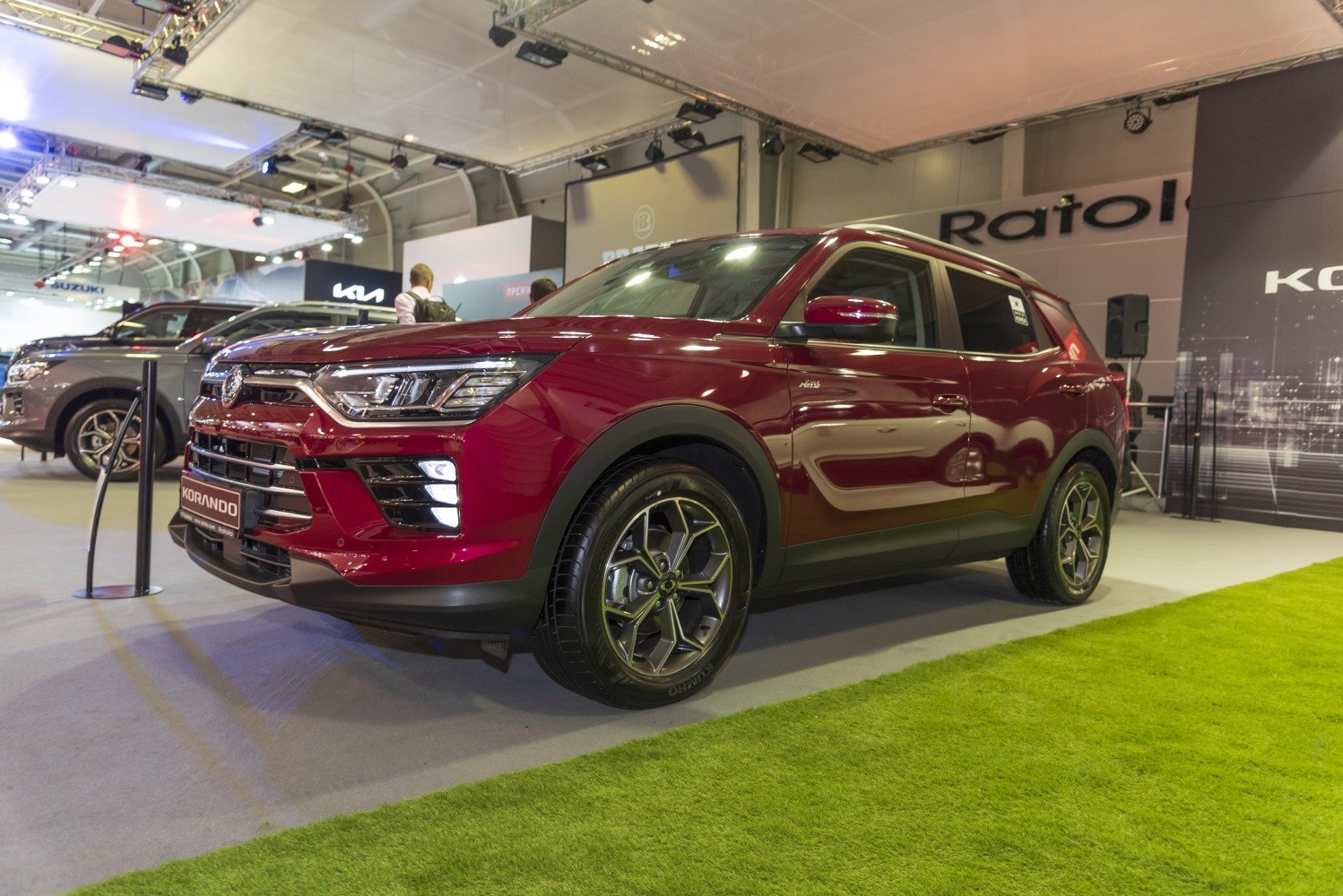 Front-side view with LED headlights and alloy wheels