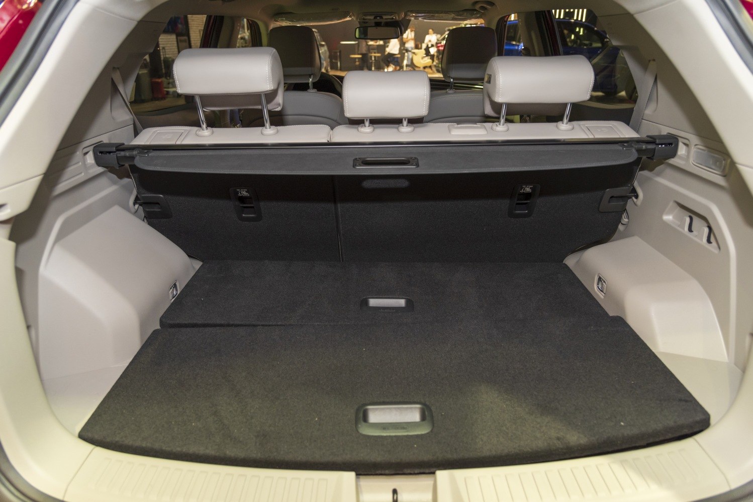 Spacious rear cargo space with foldable seats