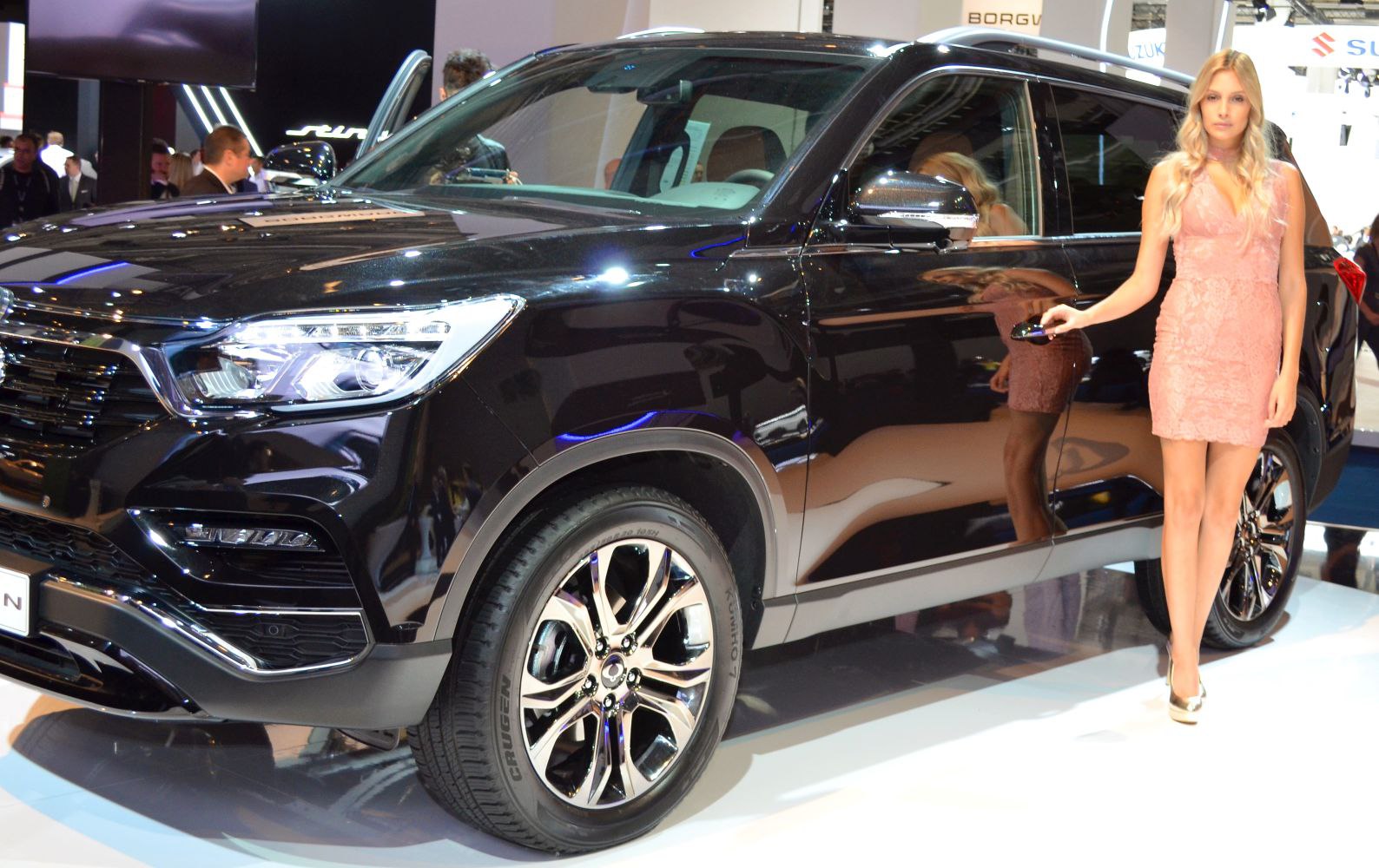 SUV side profile with LED headlights and alloy wheels