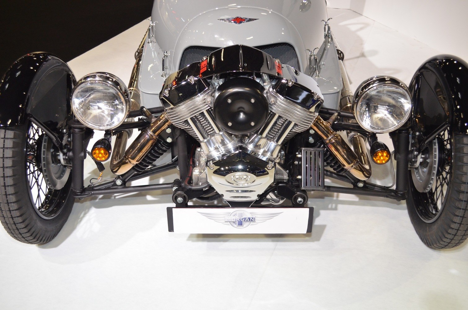 Front view with V-twin engine and three-wheel design