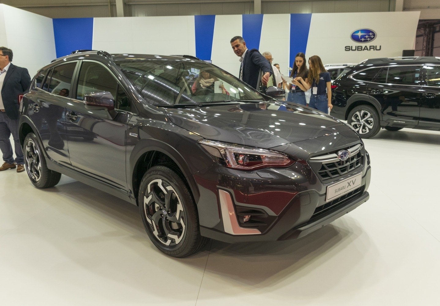 Front view and alloy wheels of Subaru XV II facelift 2021