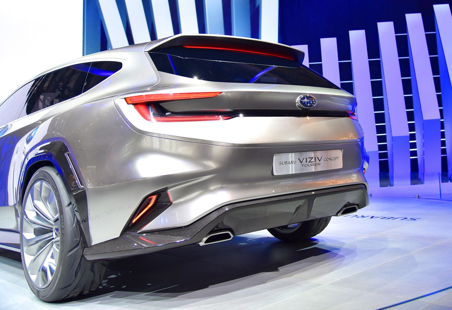 Futuristic rear design with LED taillights and sporty bumper