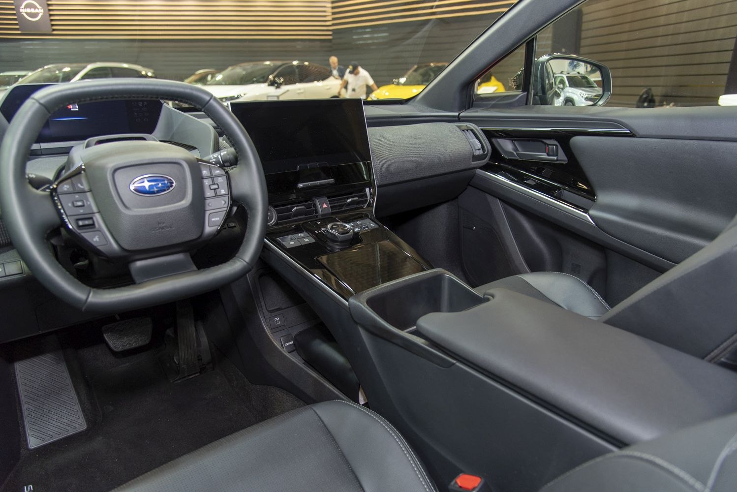 Digital dashboard, multifunction steering wheel, sleek center console design