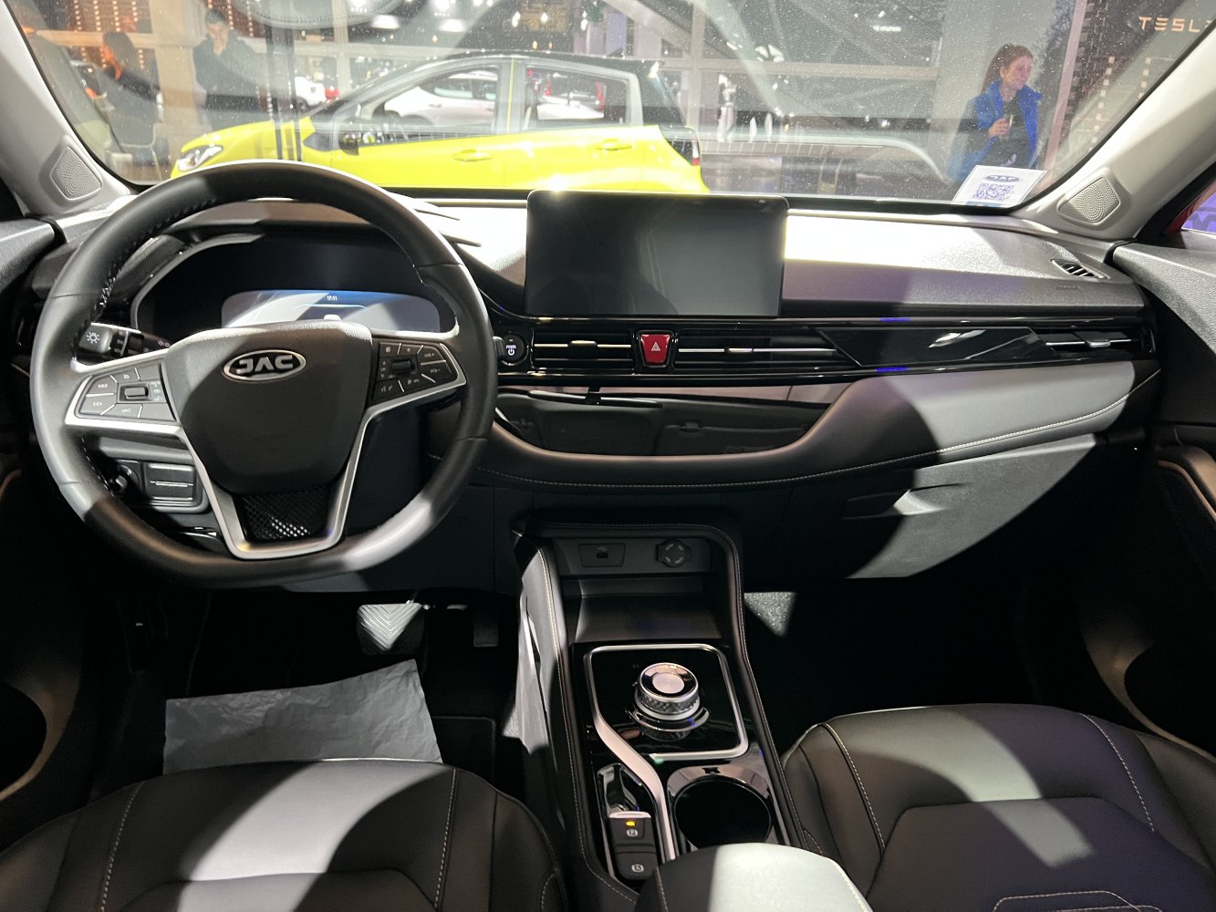 Modern dashboard with digital cluster and multifunction steering