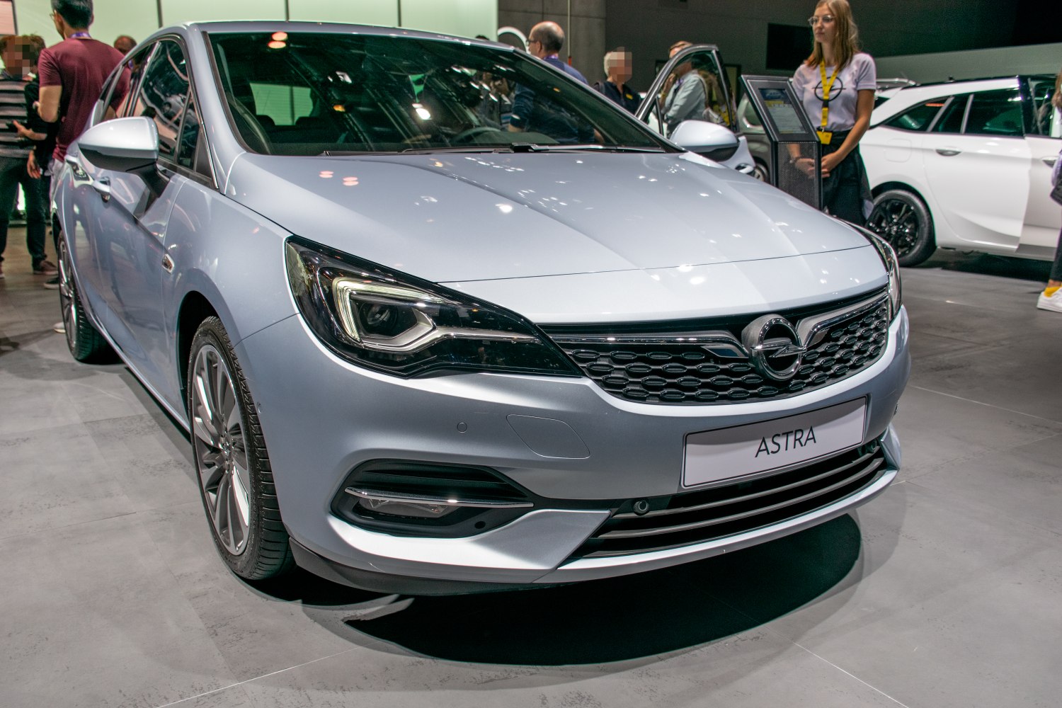 Modern front grille with distinctive headlights design