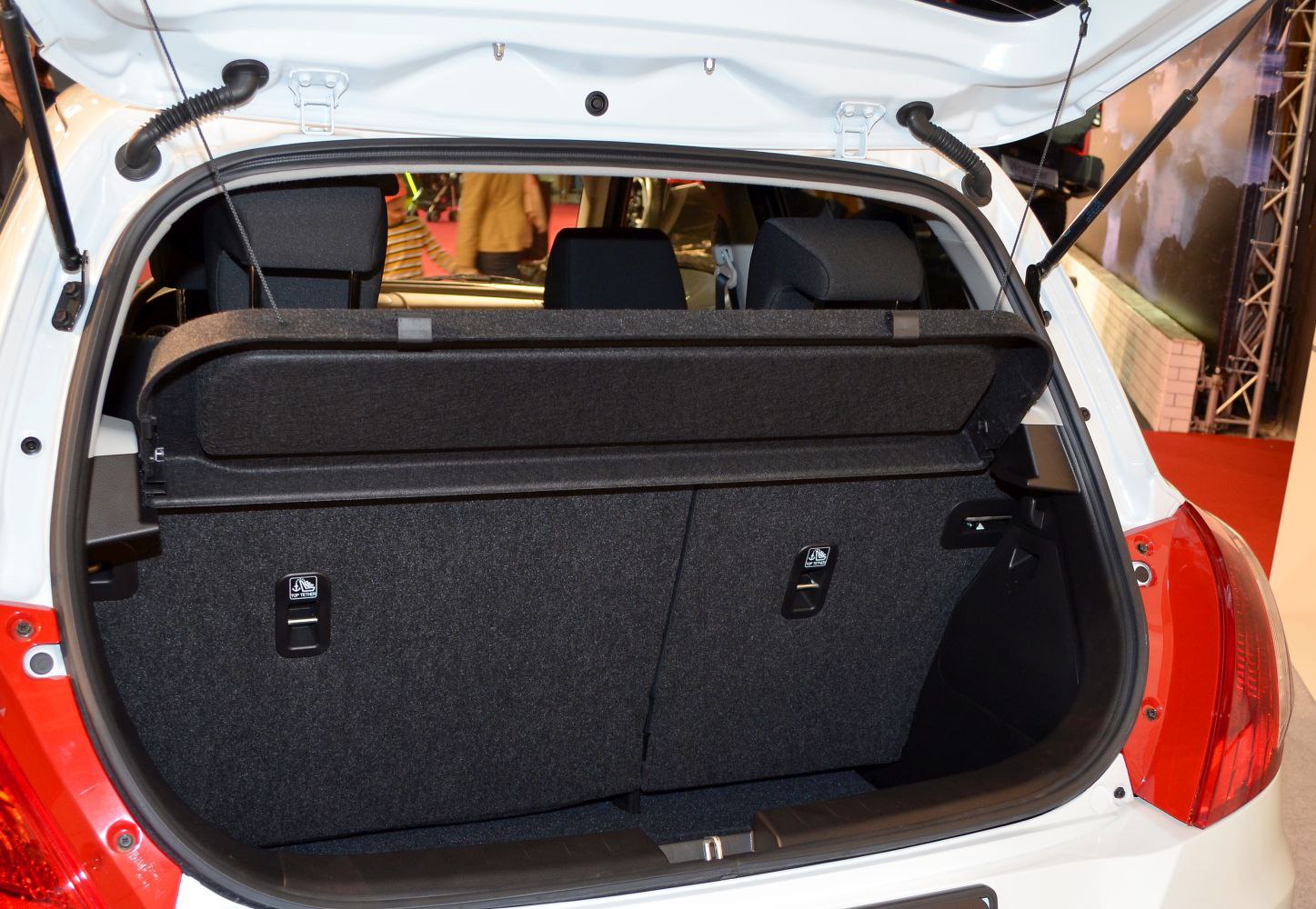 Trunk interior with foldable rear seats and cargo cover