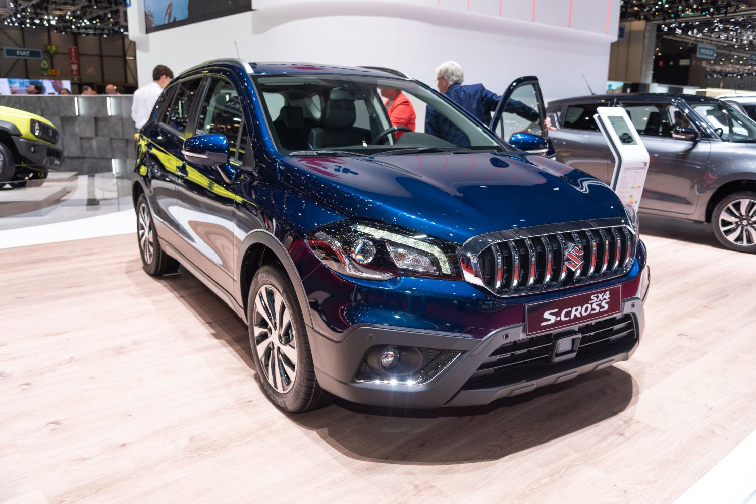 Front view with chrome grille and LED headlights