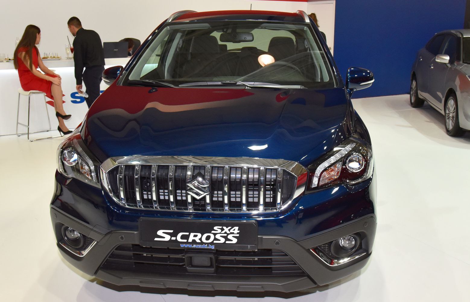 Front grille, headlights, and bumper of a facelifted crossover