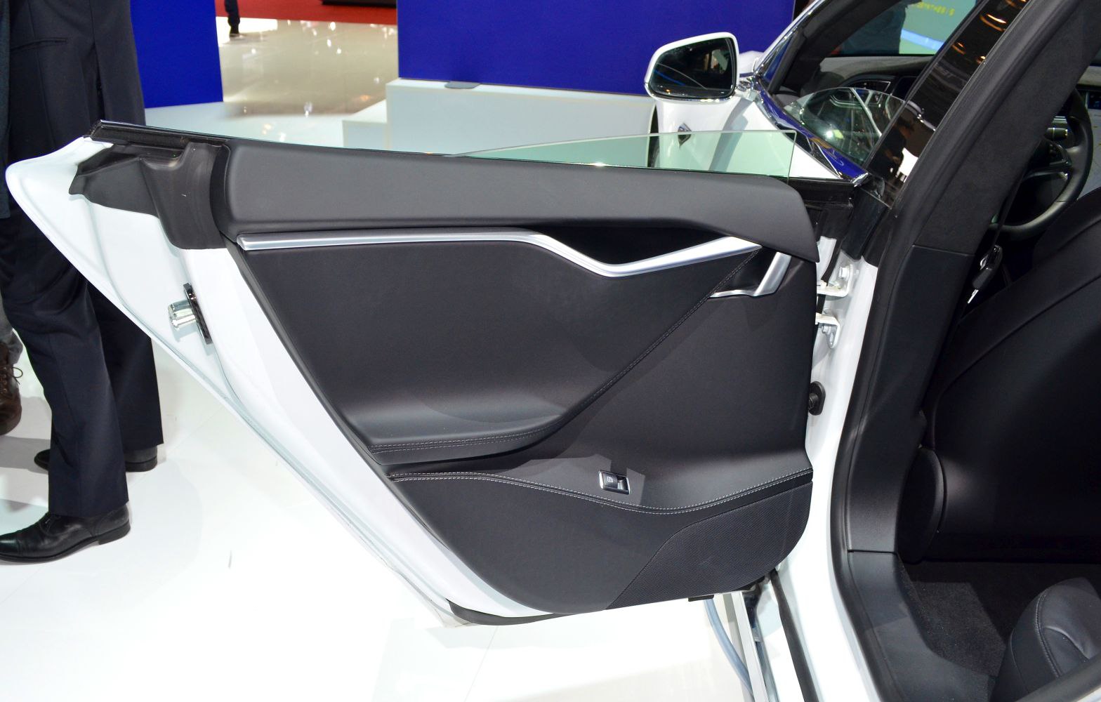 Tesla Model S 2016 facelift black door panel with chrome trim and window switch