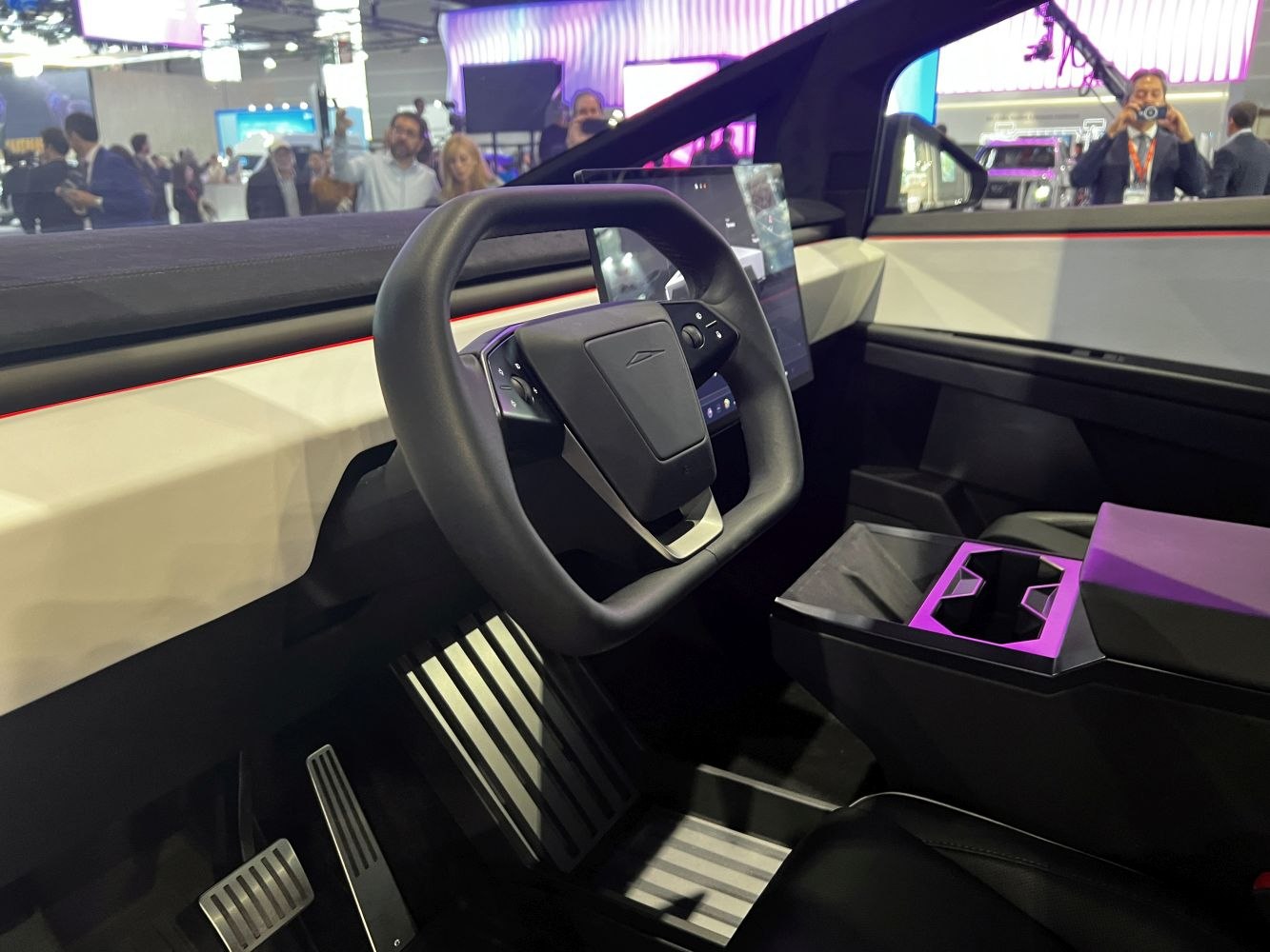Futuristic steering wheel and modern dashboard design