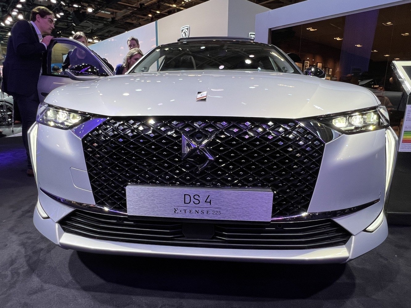 Diamond-pattern grille with sleek LED headlights