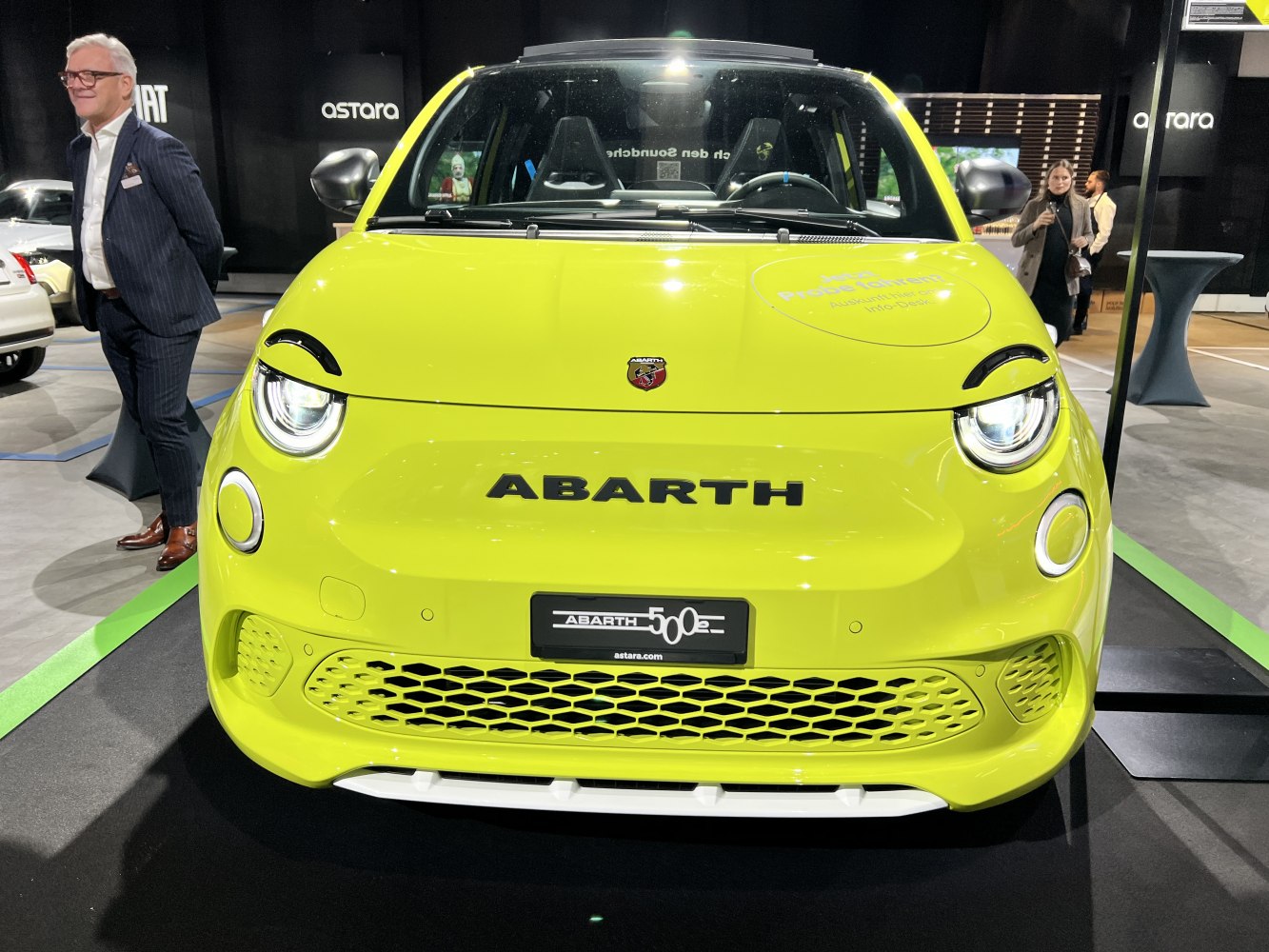 Front view with LED headlights and sporty honeycomb grille