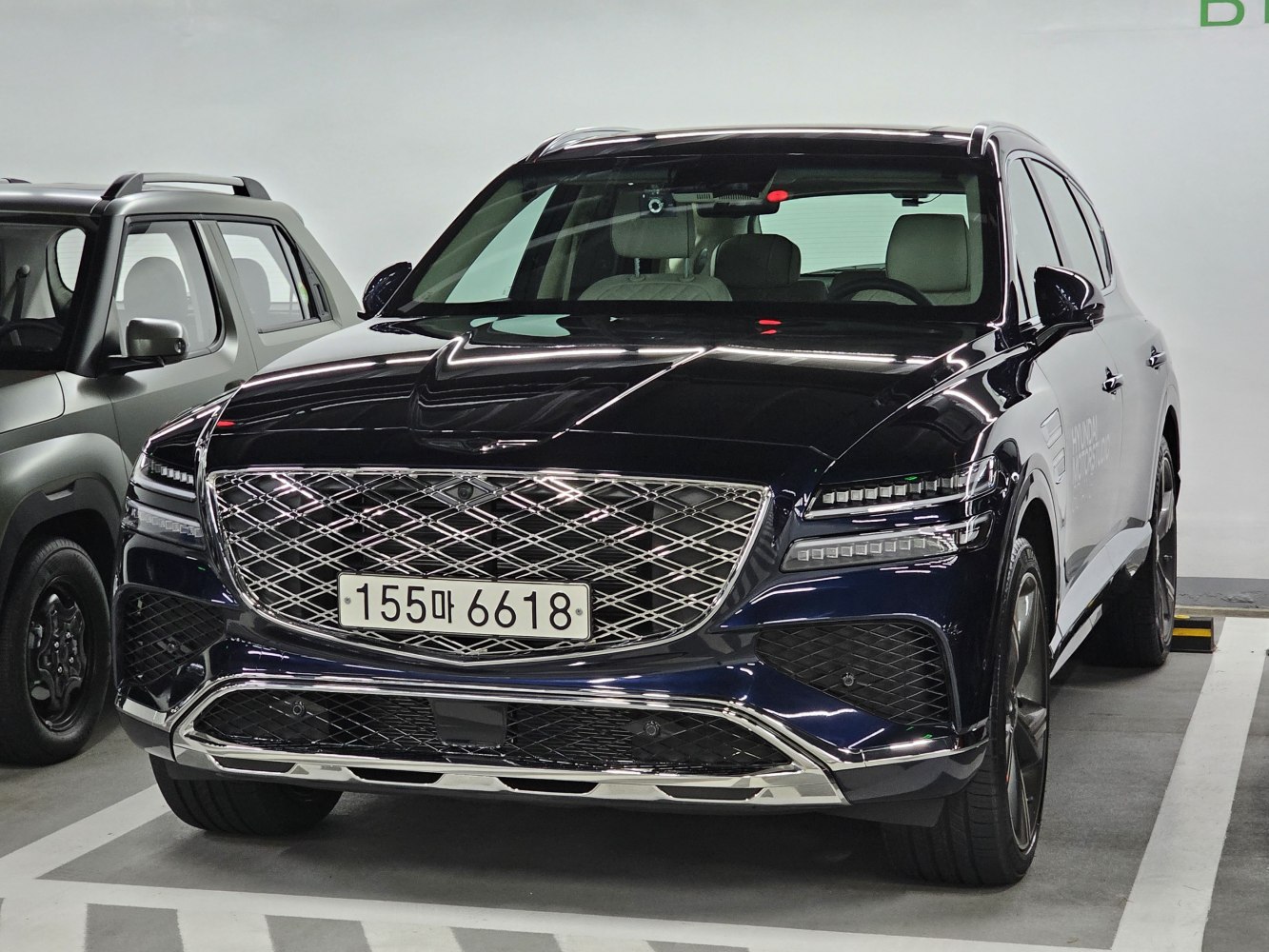 Front grille and LED headlights of a modern luxury SUV