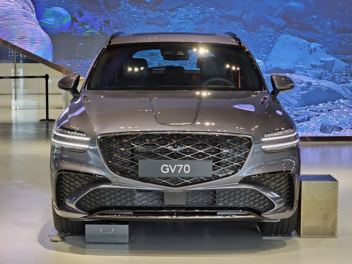 Front view with large grille and LED daytime running lights