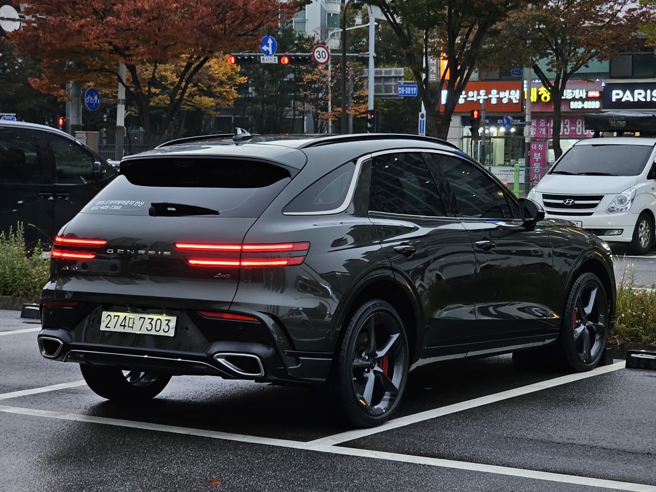3/4 rear-right view