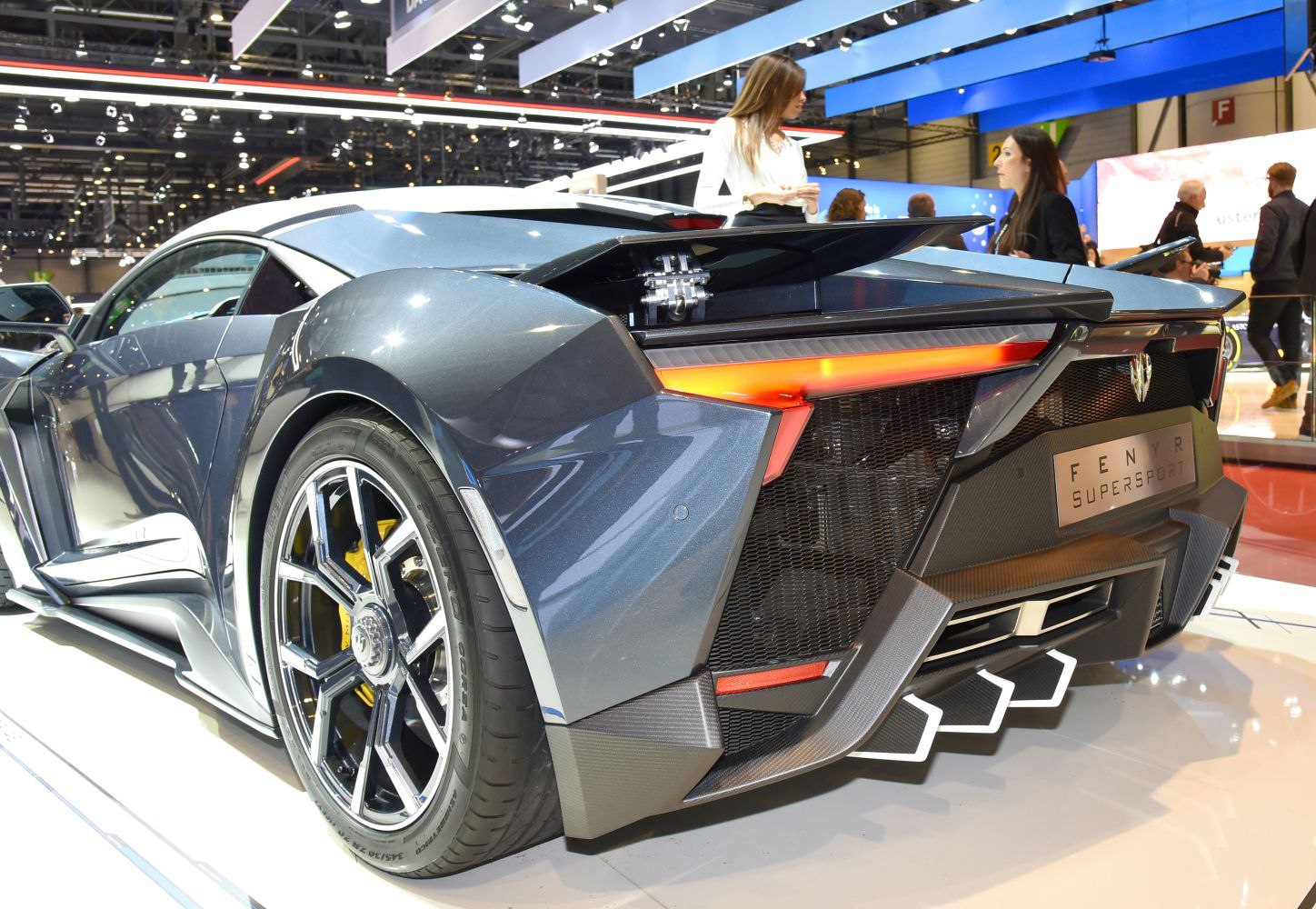 Rear view with aerodynamic diffuser and sleek rear lights