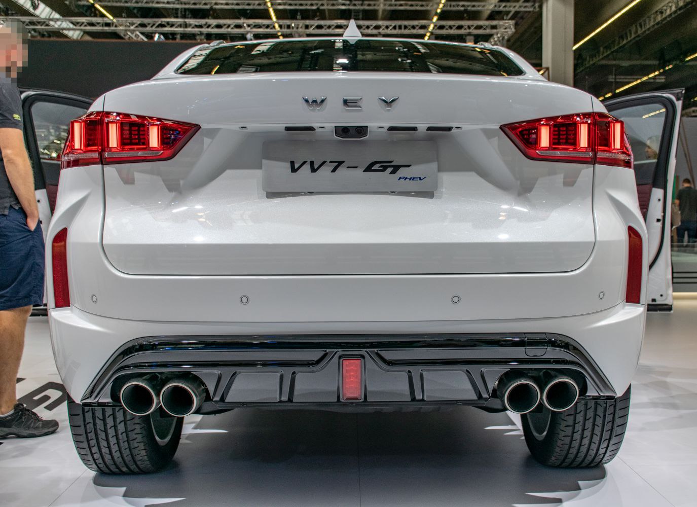 Rear view with quad exhaust and LED taillights