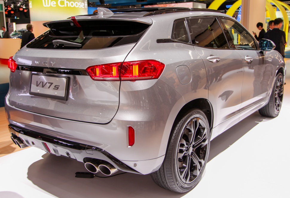 3/4 rear-right view