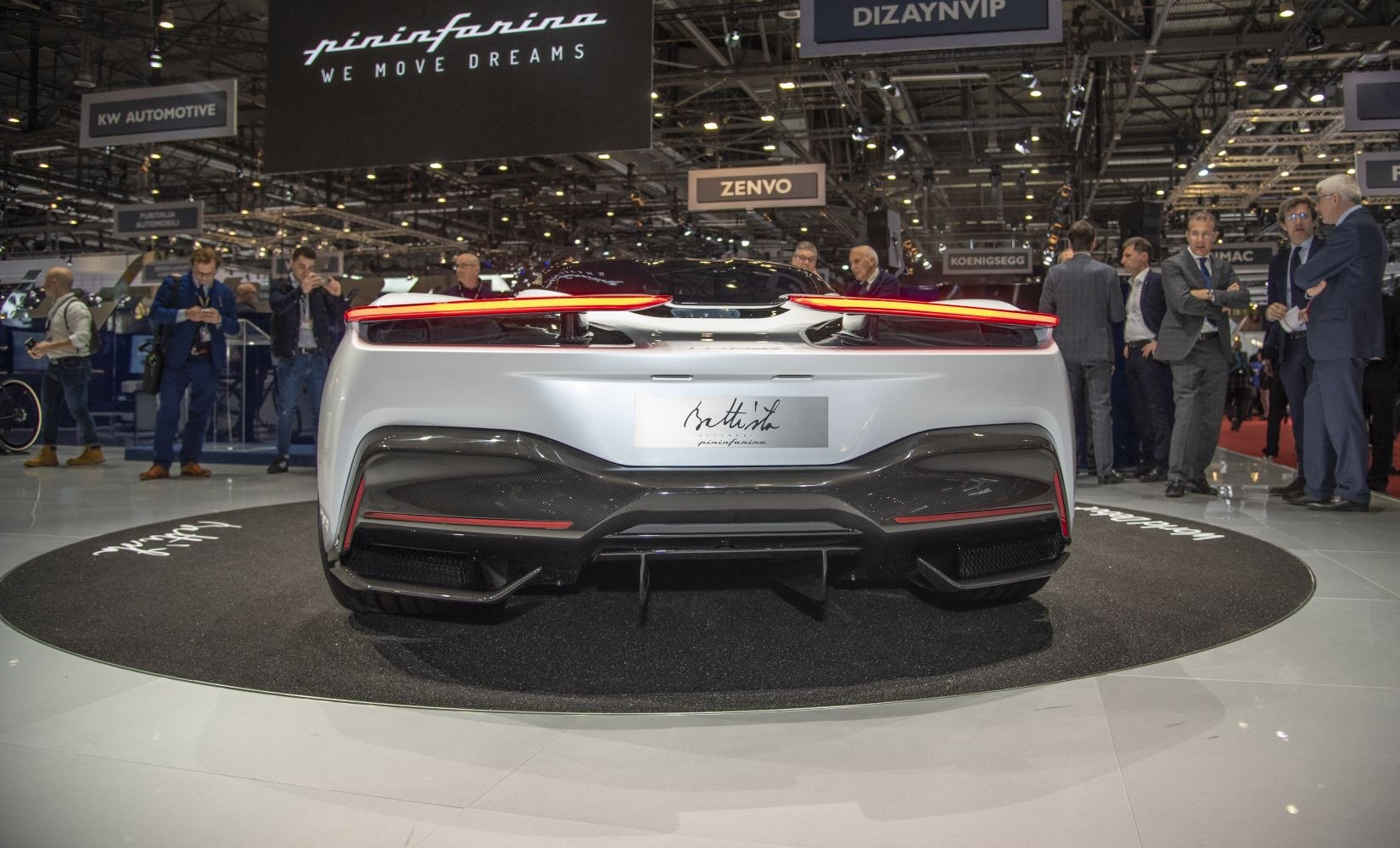 Futuristic rear taillights and aerodynamic diffuser design