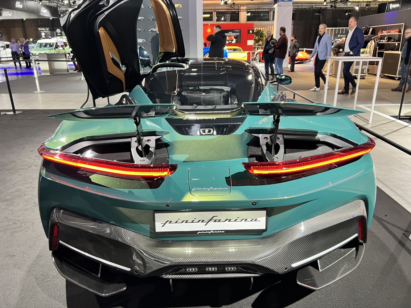 Rear view with active rear wing and sleek taillights