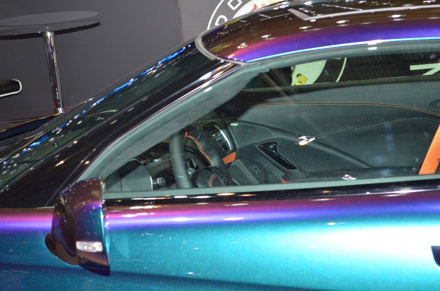Steering wheel with contrast stitching and door panel interior details