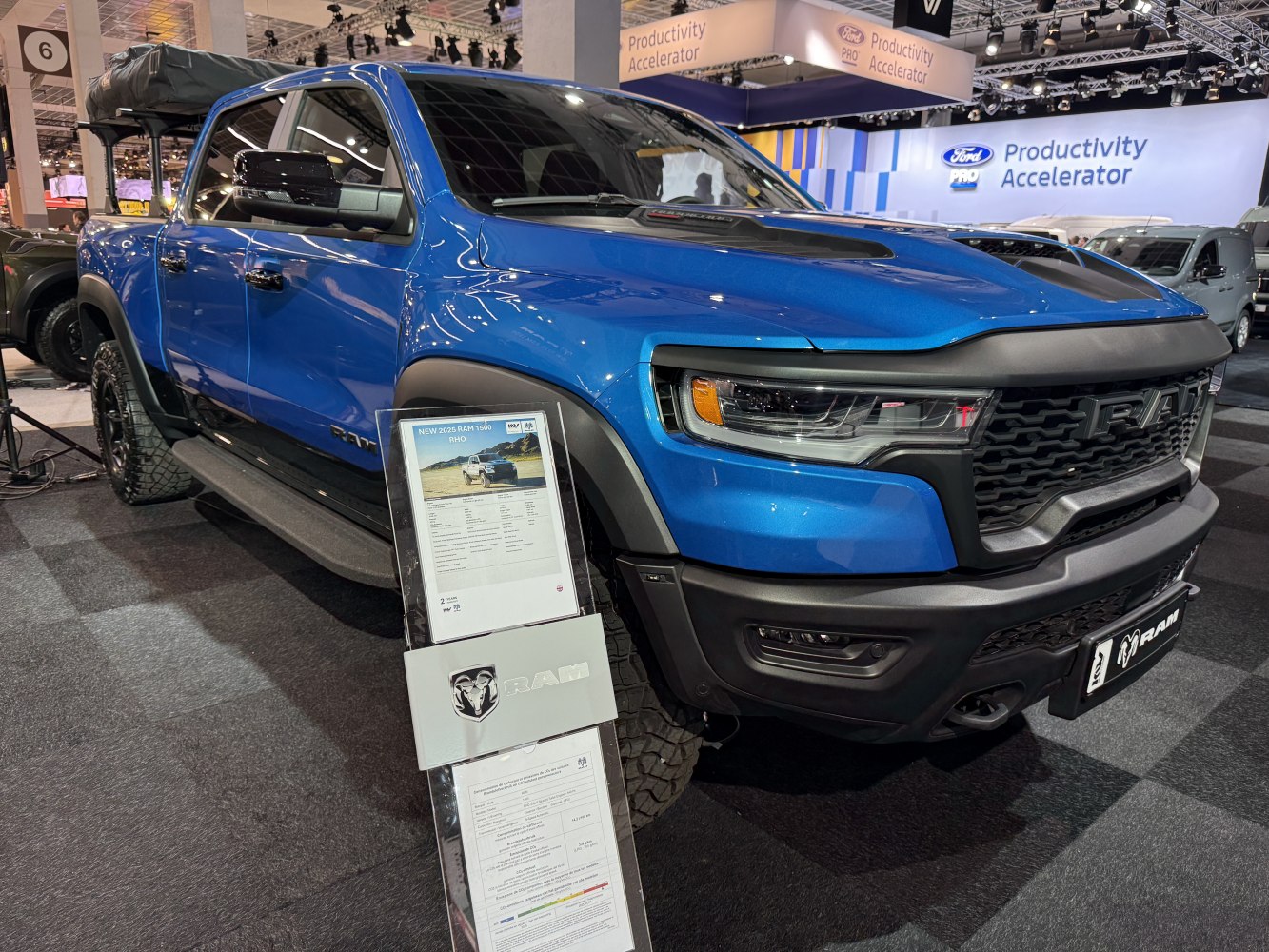 3/4 front-right view