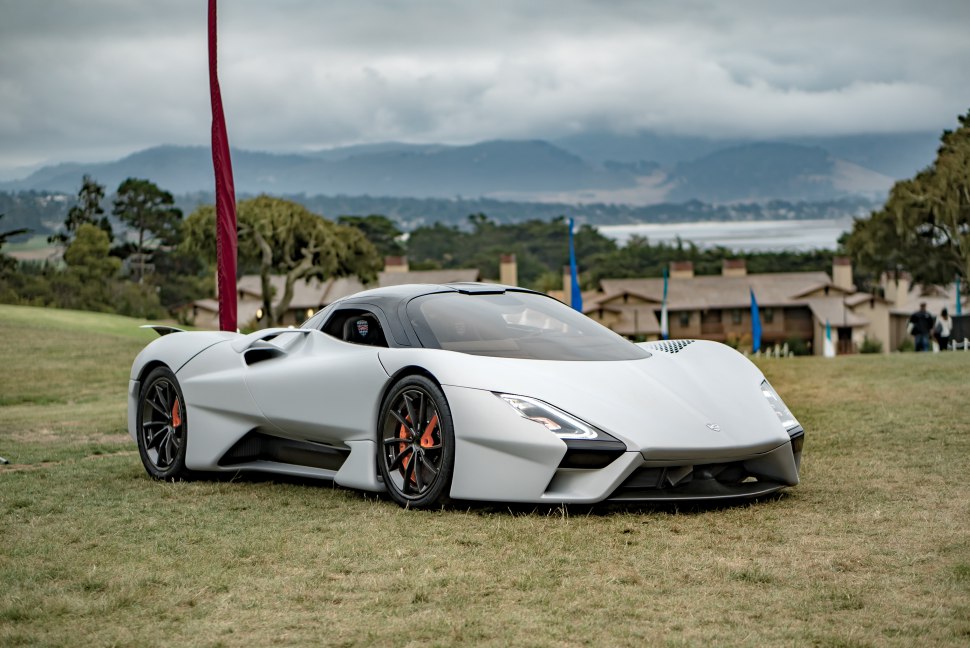 Aerodynamic front design with sharp LED headlights and sporty wheels