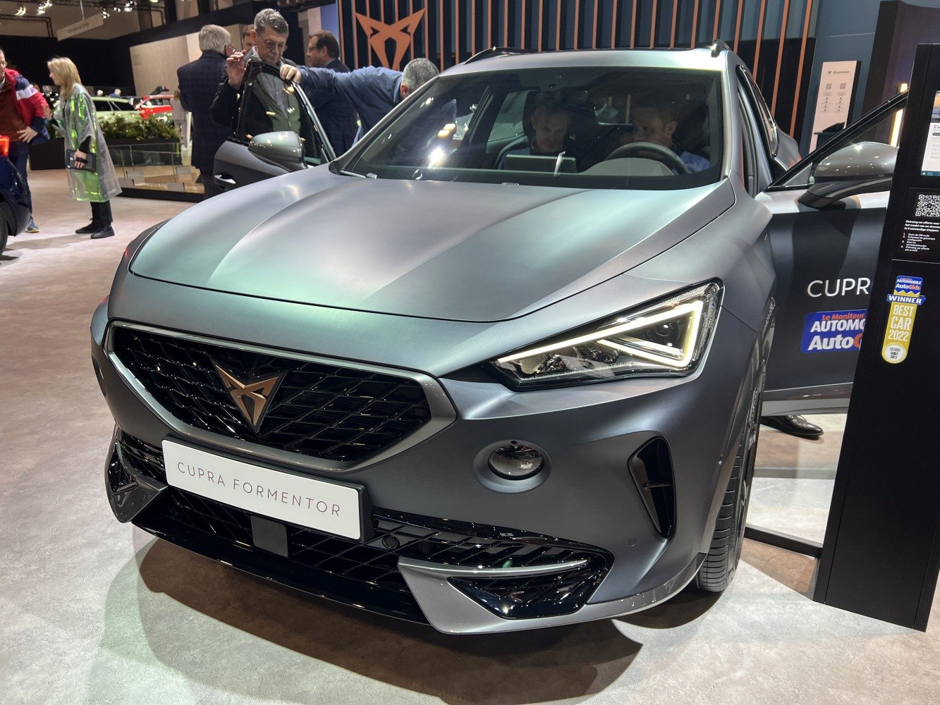 Sharp LED headlights and distinctive front grille design