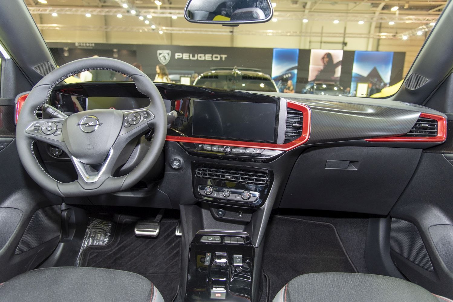 Dashboard with touchscreen and multifunction steering wheel